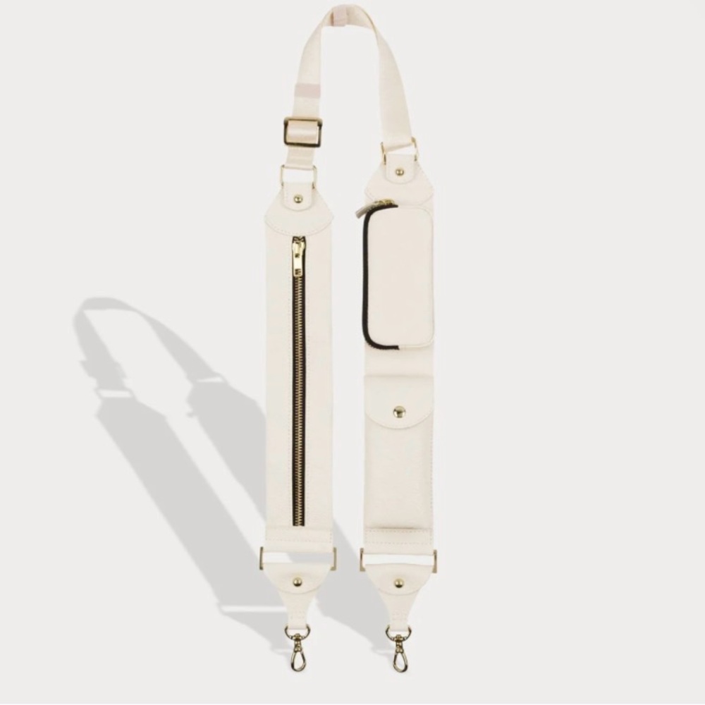 Billie Strap
CROSSBODY UTILITY STRAP-ONLY IN IVORY/GOLD Brand New